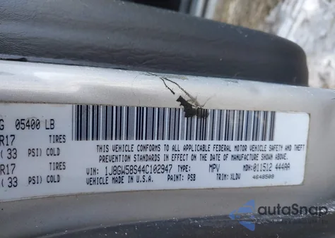 2004 Jeep Grand Cherokee Limited from USA, damaged, VIN 1J8GW58S44C102947